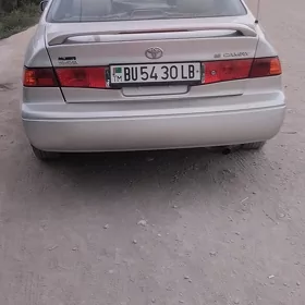 Toyota Camry 2000