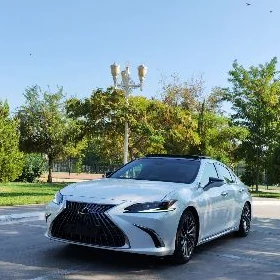 Lexus ES 350 2023