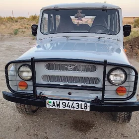 UAZ 469 2001