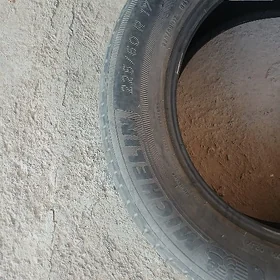teker 225  60 17