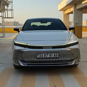 Toyota Crown 2023