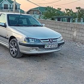 Peugeot 405 2008
