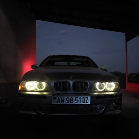 BMW E39 2002