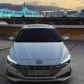Hyundai Elantra 2021