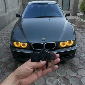 BMW E39 1999