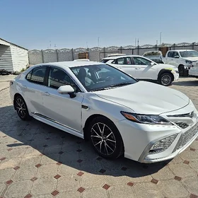 Toyota Camry 2022