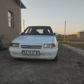 Opel Astra 1992