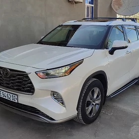 Toyota Highlander 2020