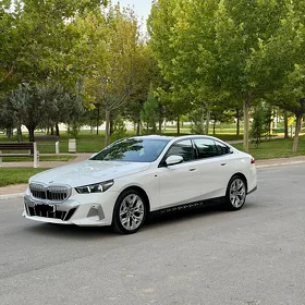 BMW 530 2024