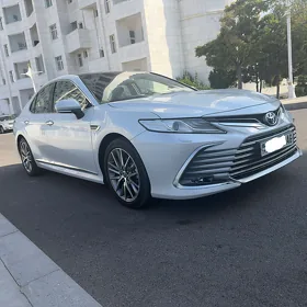 Toyota Camry 2022