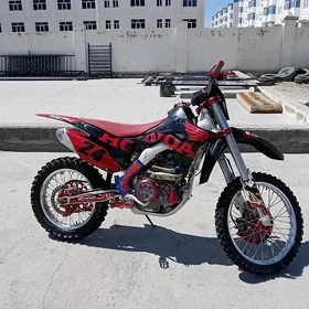 Yamaha Artistic 2023