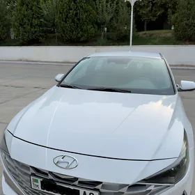 Hyundai Elantra 2021