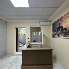 Arenda podwal tayyar ofis