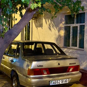 Lada 2115 2000