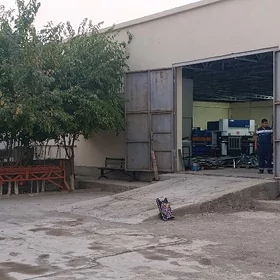 Demir sehe kömekci gerek