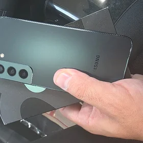 samsung s22.  8/256