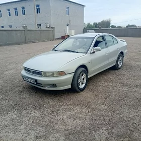 Mitsubishi Galant 2001