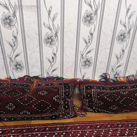Satlyk halylar