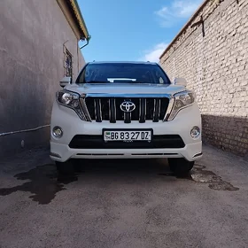 Toyota Land Cruiser Prado 2014