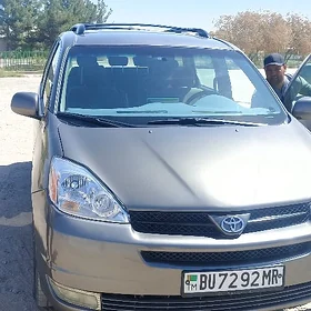 Toyota Sienna 2004