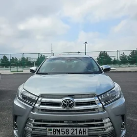 Toyota Highlander 2017