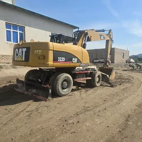Caterpillar 320 Series 2013