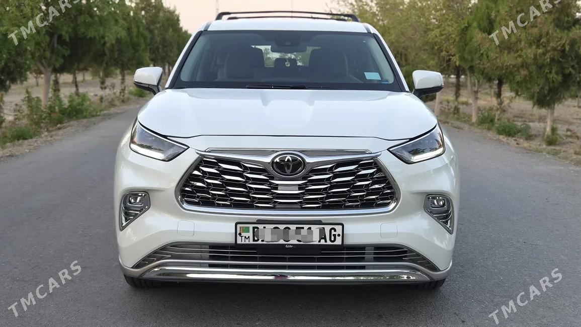 Toyota Highlander 2021 - 1