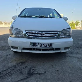 Toyota Sienna 2001