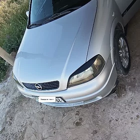 Opel Astra 2000