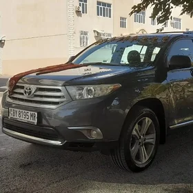 Toyota Highlander 2011