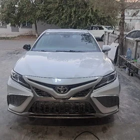 Toyota Camry 2022