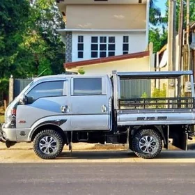 Kia Bongo 2004