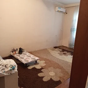 Mir 6.eýesinden 2 komt