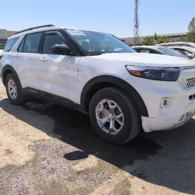 Ford Explorer 2023