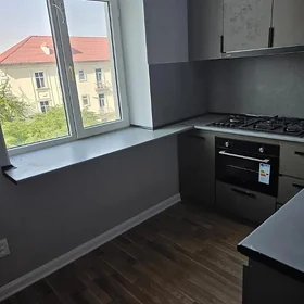 SWABODA KWARTALBEÝIK potolok