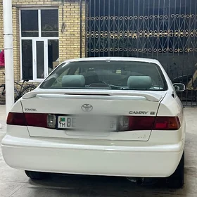 Toyota Camry 2001