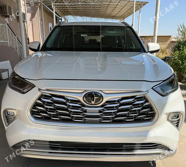 Toyota Highlander 2021 - 1