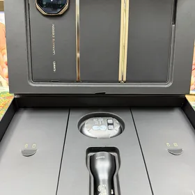 HUAWEI MATE XT ULTIMATE DESIGN