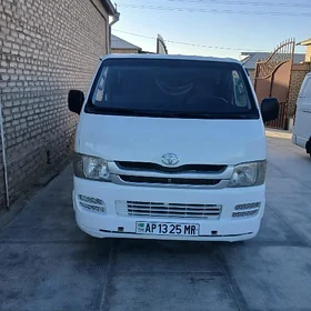 Toyota Hiace 2007