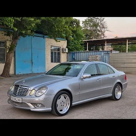 Mercedes-Benz E350 2005