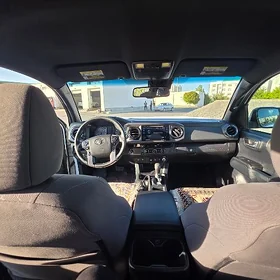 Toyota Tacoma 2018