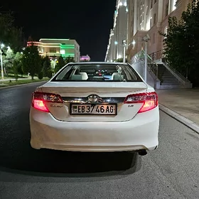 Toyota Camry 2011