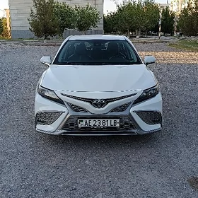 Toyota Camry 2020