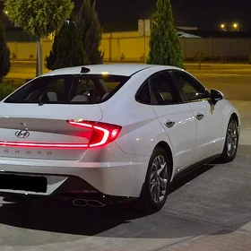 Hyundai Sonata 2021