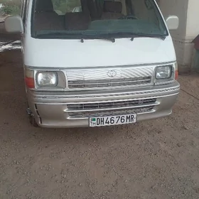 Toyota Hiace 1995