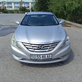 Hyundai Sonata 2011