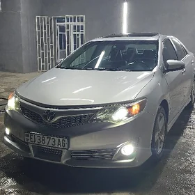 Toyota Camry 2012
