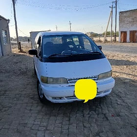 Toyota Previa 1991