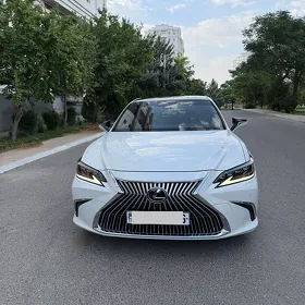 Lexus ES 350 2020