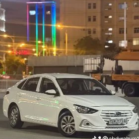 Hyundai Elantra 2021